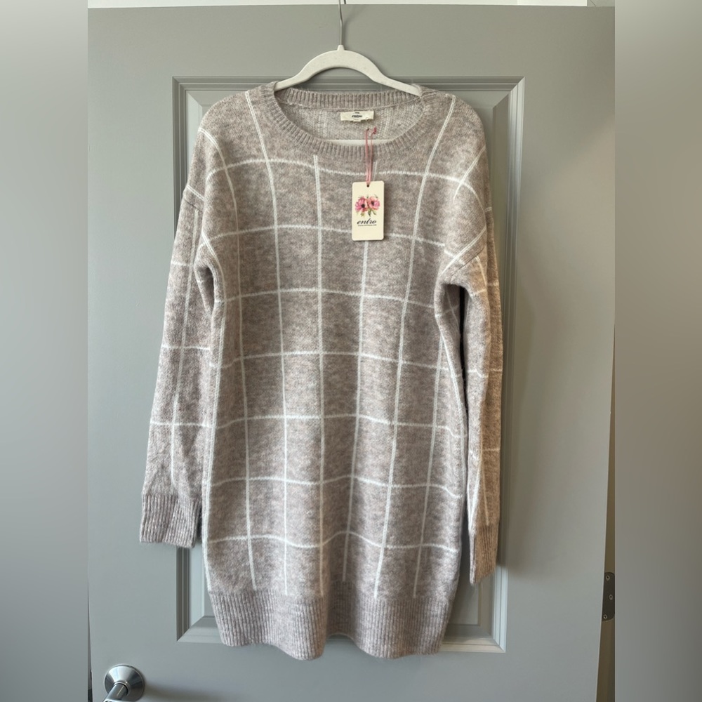 NWT Red Dress Boutique Entro Write It Down Oatmeal Print Sweater Dress